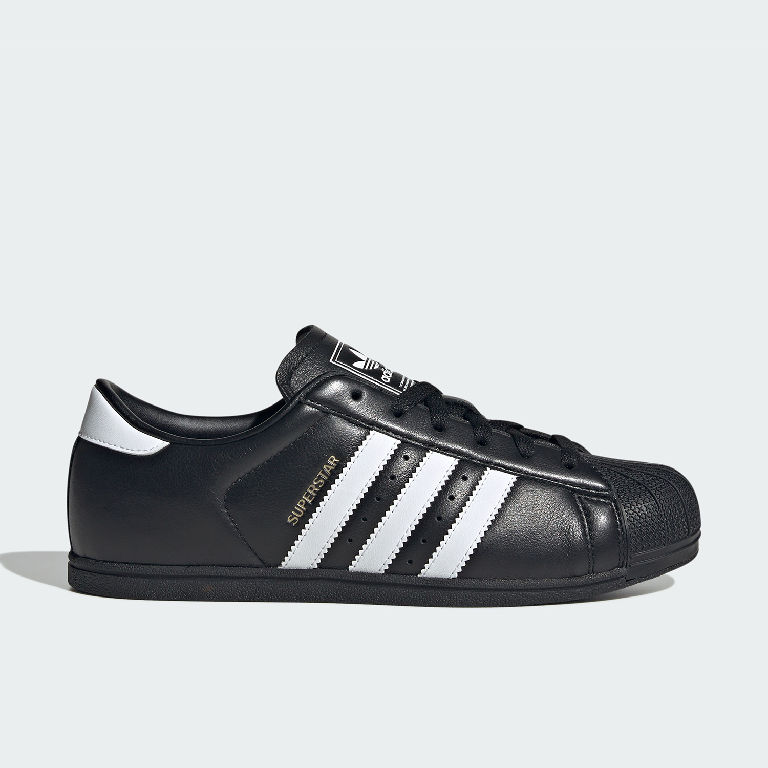 أحذية أديداس الأصلية سوبرستار  - مراجعة Adidas Shoes Superstar وسعره