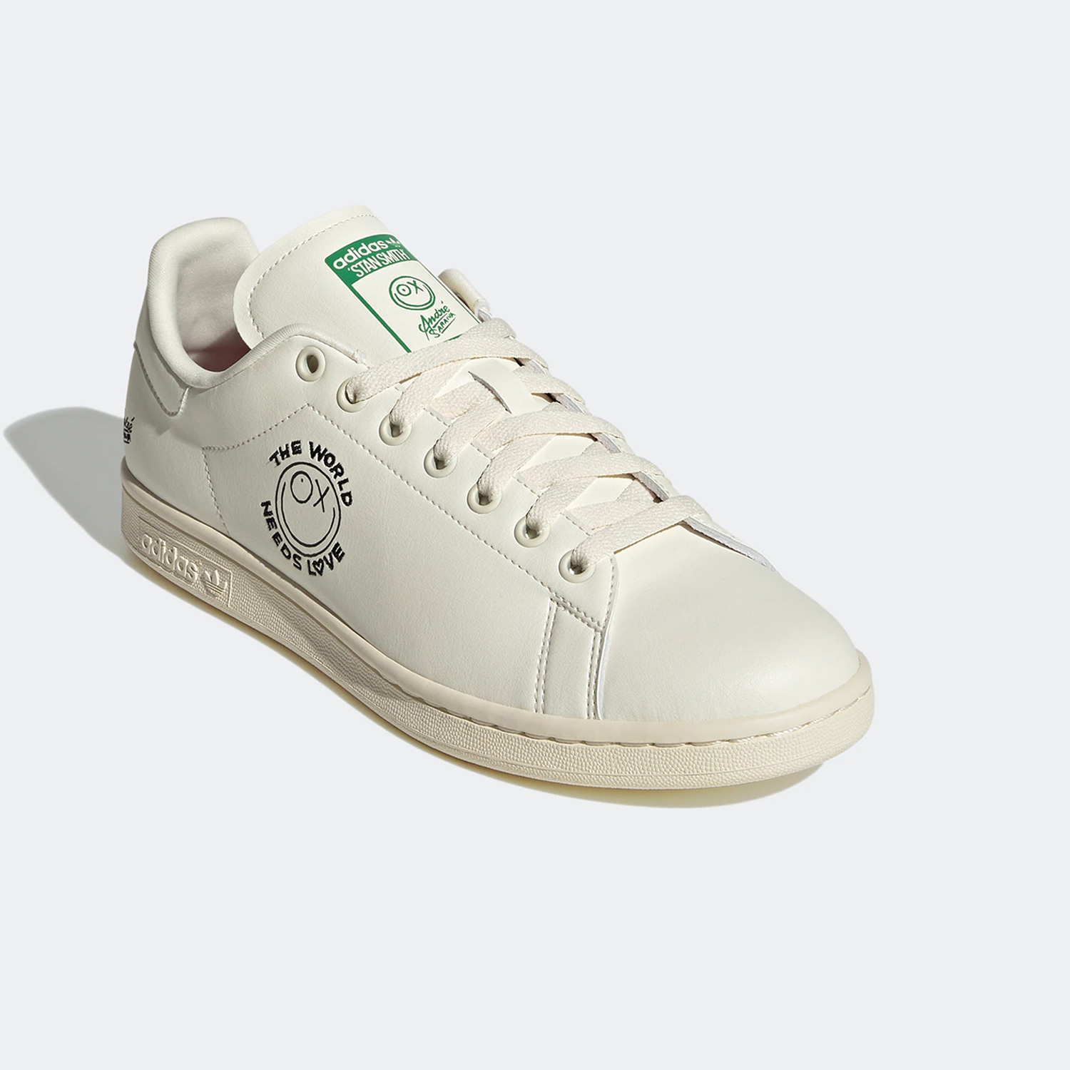 حذاء رياضي أصلي من أديداس STAN - مراجعة Adidas Shoes Superstar وسعره